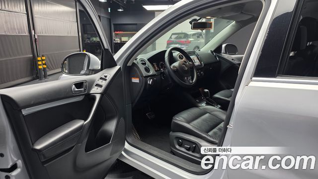 Volkswagen Tiguan 2015 — photo 10