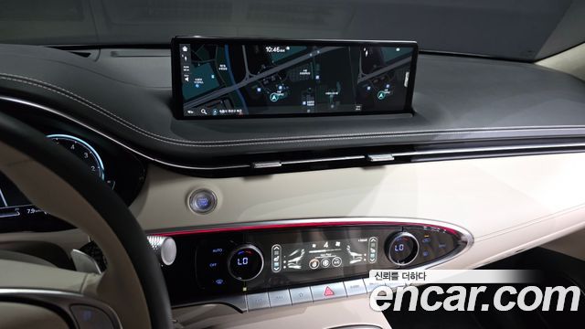 Genesis GV70 2023 — photo 20