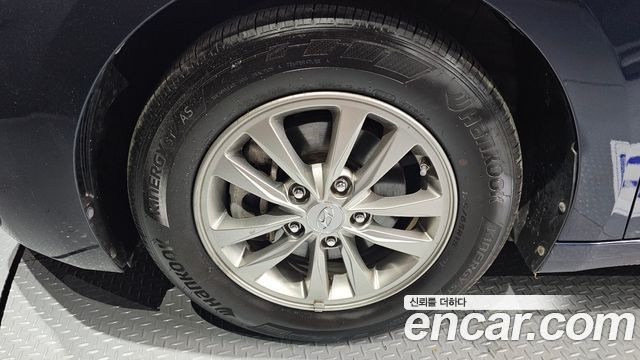 Hyundai AVANTE 2020 — photo 5