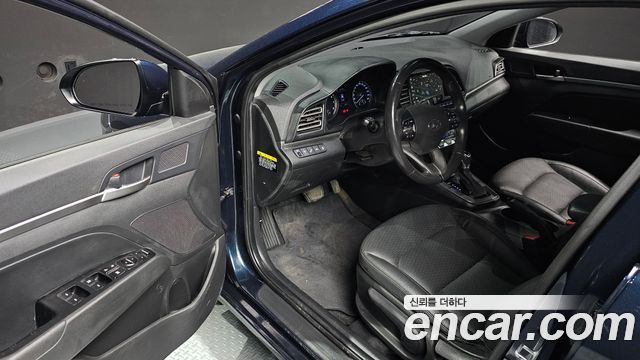 Hyundai AVANTE 2020 — photo 10