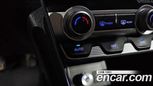 Hyundai AVANTE 2020 — photo 19