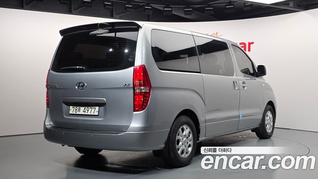 Hyundai Starex 2014 — photo 2