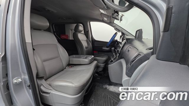 Hyundai Starex 2014 — photo 10