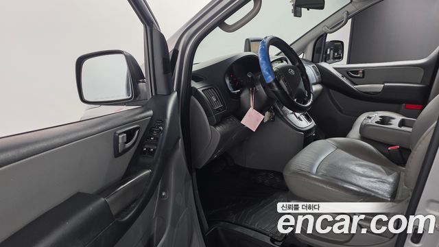 Hyundai Starex 2014 — photo 11