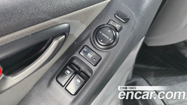 Hyundai Starex 2014 — photo 12