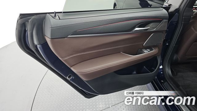 BMW Gran Turismo 2024 — photo 15
