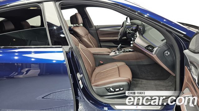 BMW Gran Turismo 2024 — photo 16