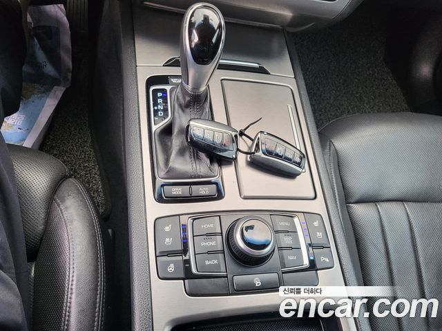 Hyundai Genesis 2014 — photo 11
