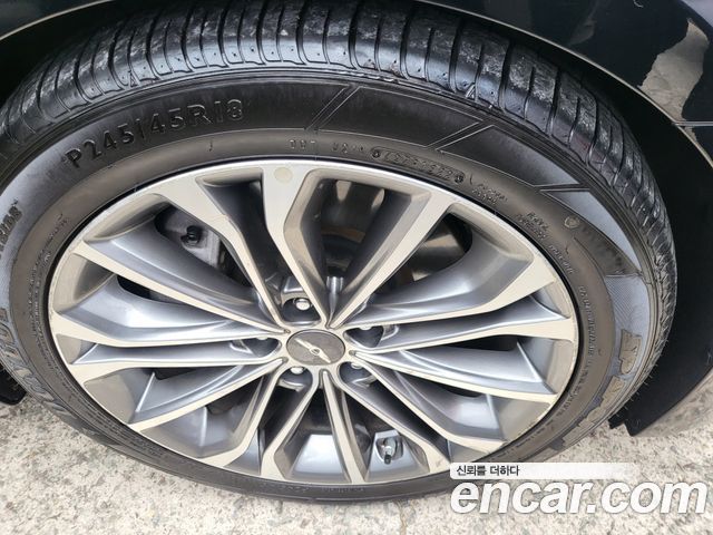 Hyundai Genesis 2014 — photo 18
