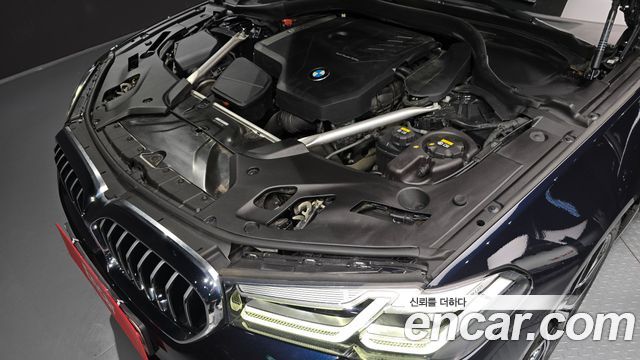 BMW 5-Series 2021 — photo 6