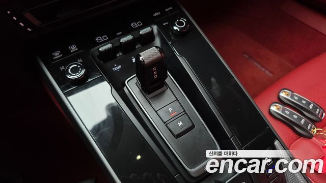 Porsche 911 2024 — photo 12