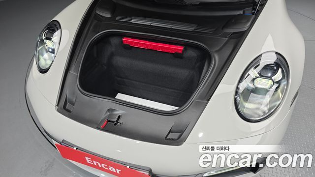 Porsche 911 2024 — photo 31