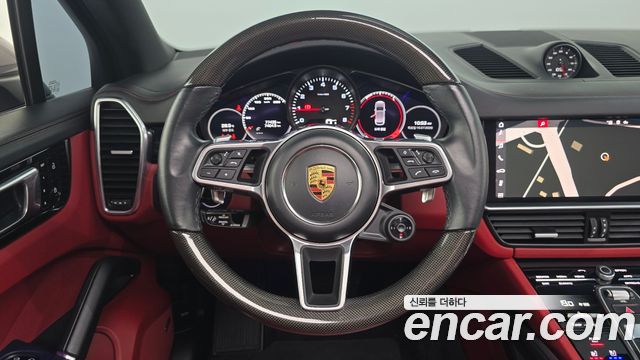 Porsche Cayenne 2021 — photo 20
