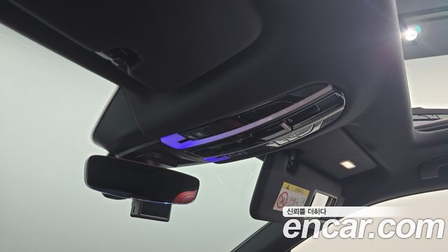 Porsche Cayenne 2021 — photo 27
