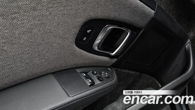 BMW i3 2018 — photo 25