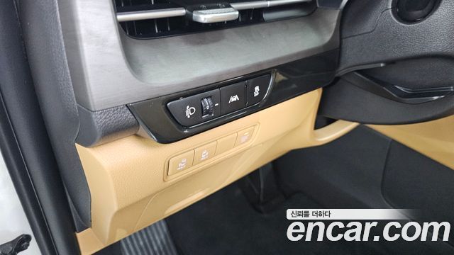 Kia Canival 2022 — photo 16