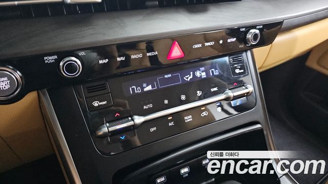 Kia Canival 2022 — photo 18