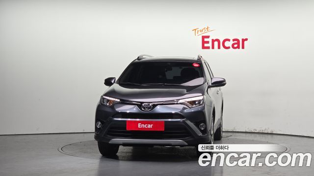 Toyota RAV4 2017 — photo 3