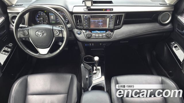 Toyota RAV4 2017 — photo 7