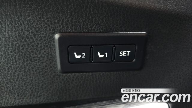Toyota RAV4 2017 — photo 14