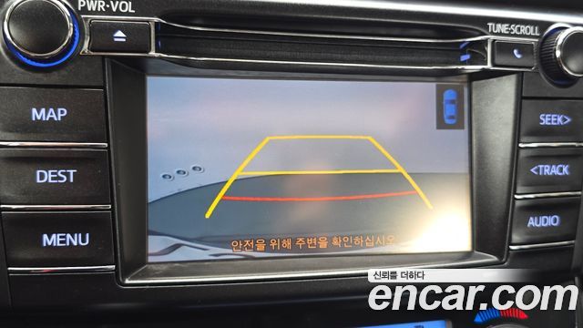 Toyota RAV4 2017 — photo 15
