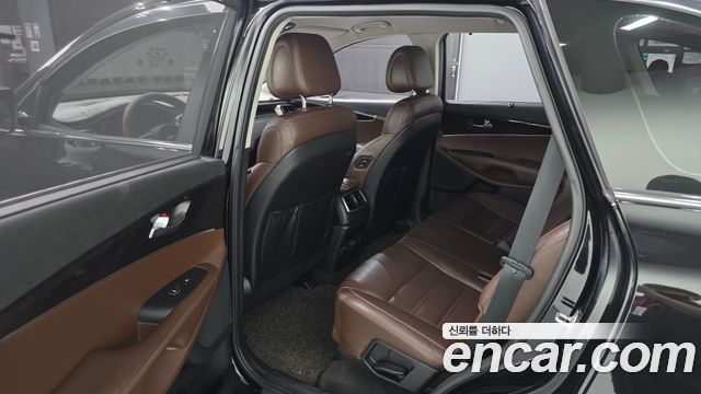 Kia Sorento 2017 — photo 11