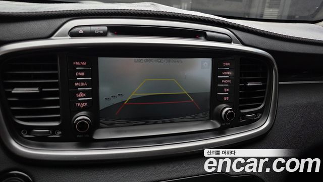 Kia Sorento 2017 — photo 16