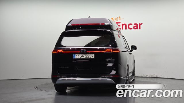 Kia Canival 2021 — photo 4