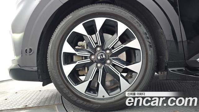 Kia Canival 2021 — photo 5