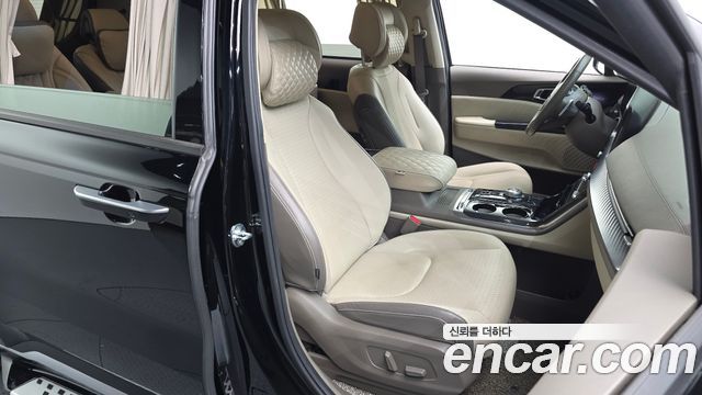 Kia Canival 2021 — photo 12