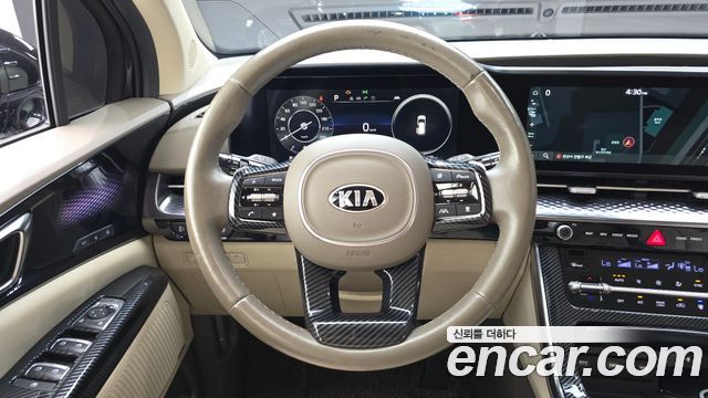Kia Canival 2021 — photo 13