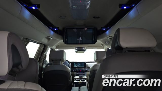 Kia Canival 2021 — photo 20