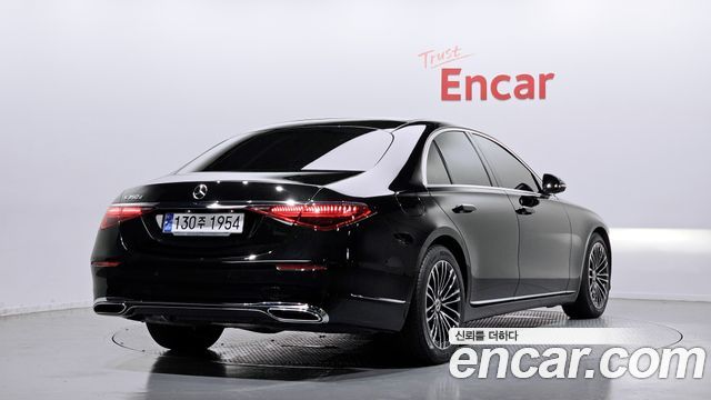 Mercedes-Benz S-Class 2023 — photo 2