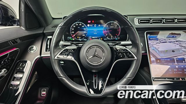 Mercedes-Benz S-Class 2023 — photo 12