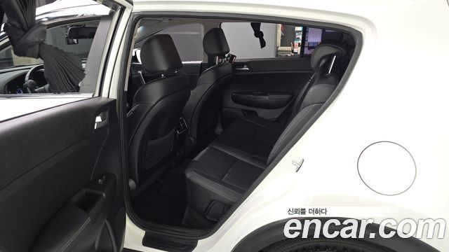 Kia Sportage 2016 — photo 17