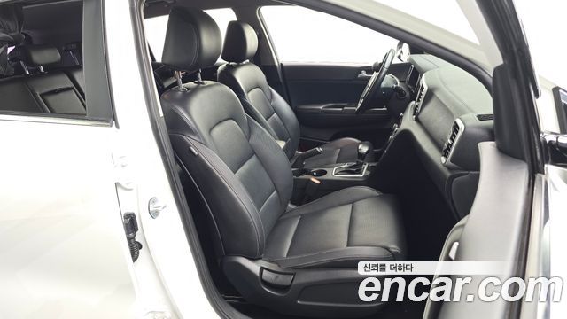 Kia Sportage 2016 — photo 16