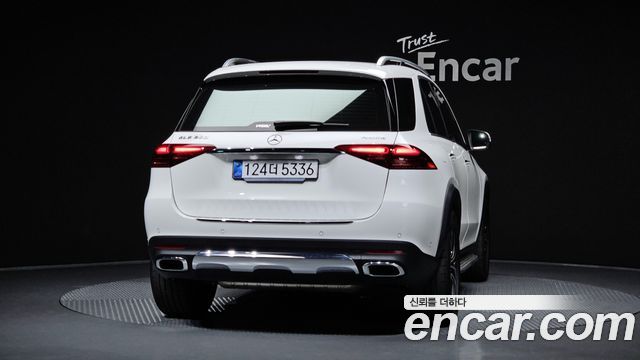 Mercedes-Benz GLE-Class 2025 — photo 4
