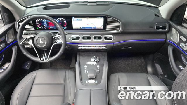 Mercedes-Benz GLE-Class 2025 — photo 10
