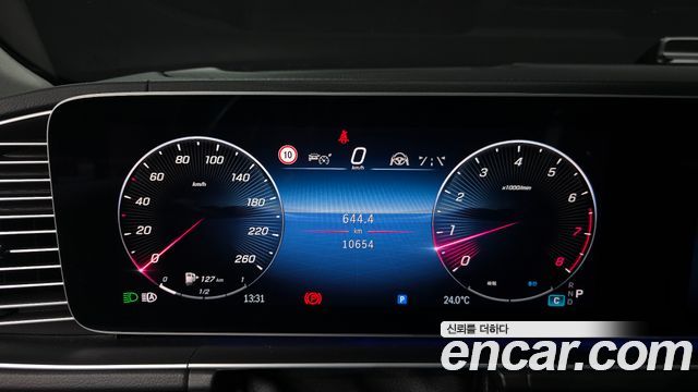 Mercedes-Benz GLE-Class 2025 — photo 11
