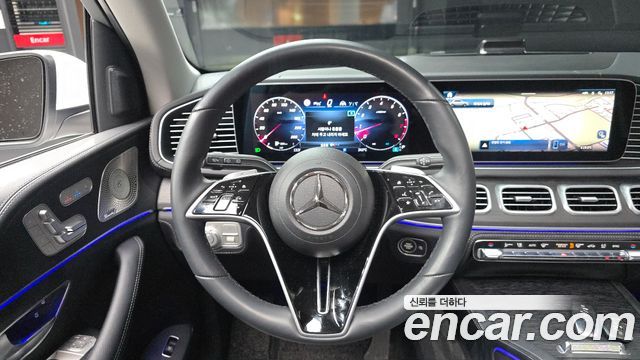 Mercedes-Benz GLE-Class 2025 — photo 19