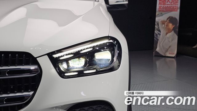 Mercedes-Benz GLE-Class 2025 — photo 8