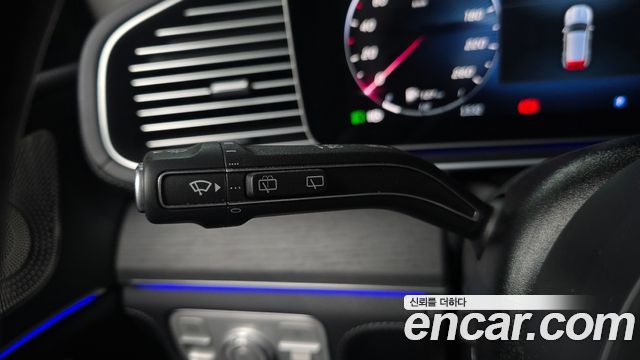 Mercedes-Benz GLE-Class 2025 — photo 29