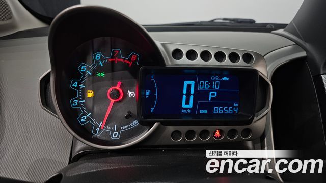 Chevrolet Korea Aveo 2014 — photo 8