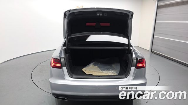 Audi A6 2018 — photo 20