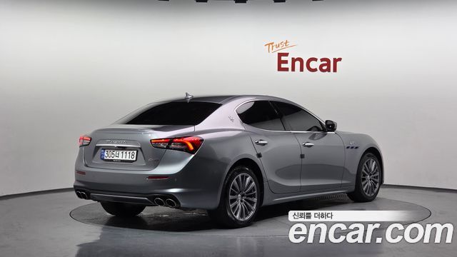 Maserati Ghibli 2022 — photo 2