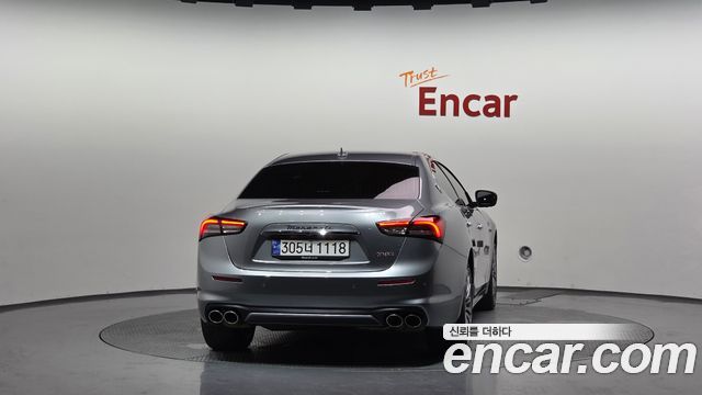 Maserati Ghibli 2022 — photo 4