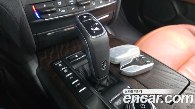 Maserati Ghibli 2022 — photo 12