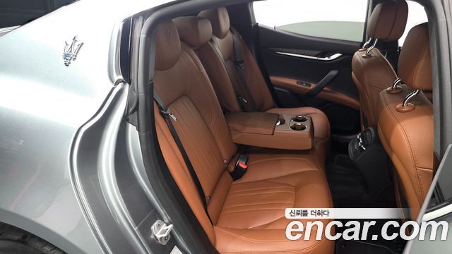 Maserati Ghibli 2022 — photo 17