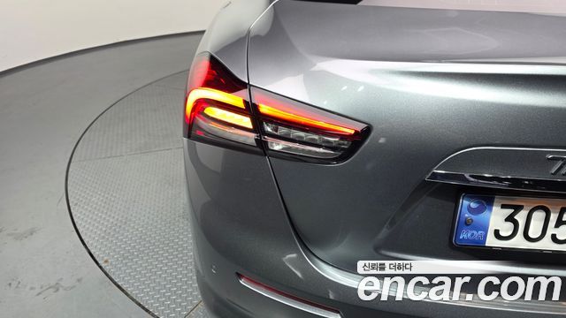 Maserati Ghibli 2022 — photo 9
