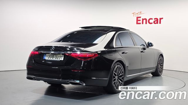 Mercedes-Benz S-Class 2022 — photo 2
